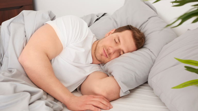 Dormir mejor para rendir más: la importancia del descanso en tu día a día Dormir mejor para rendir más: la importancia del descanso en tu día a día
